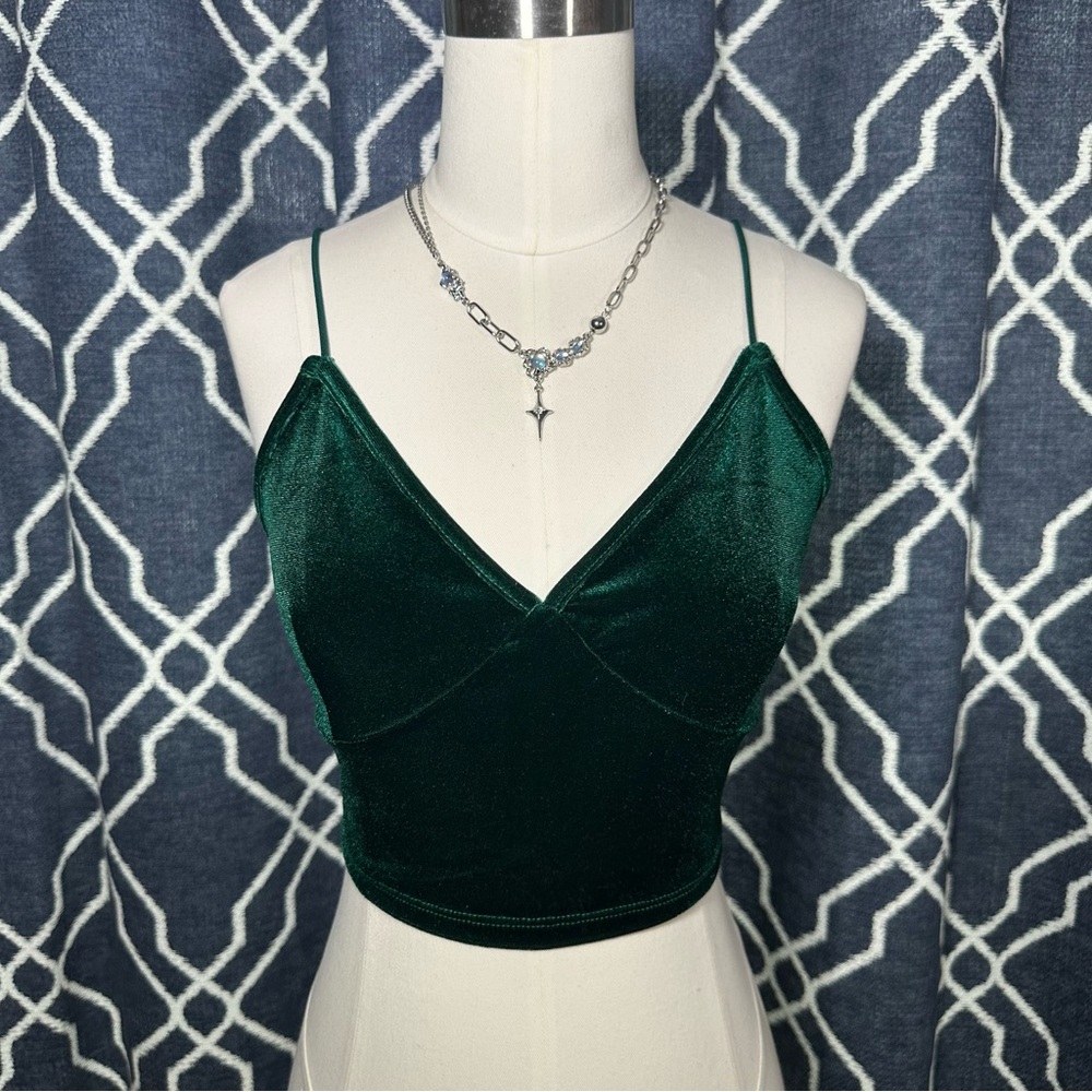 PAPAYA Green Velvet Crop Tank Top